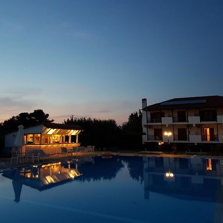 Alkinoos Beach Hotel Геракини Екстериор снимка