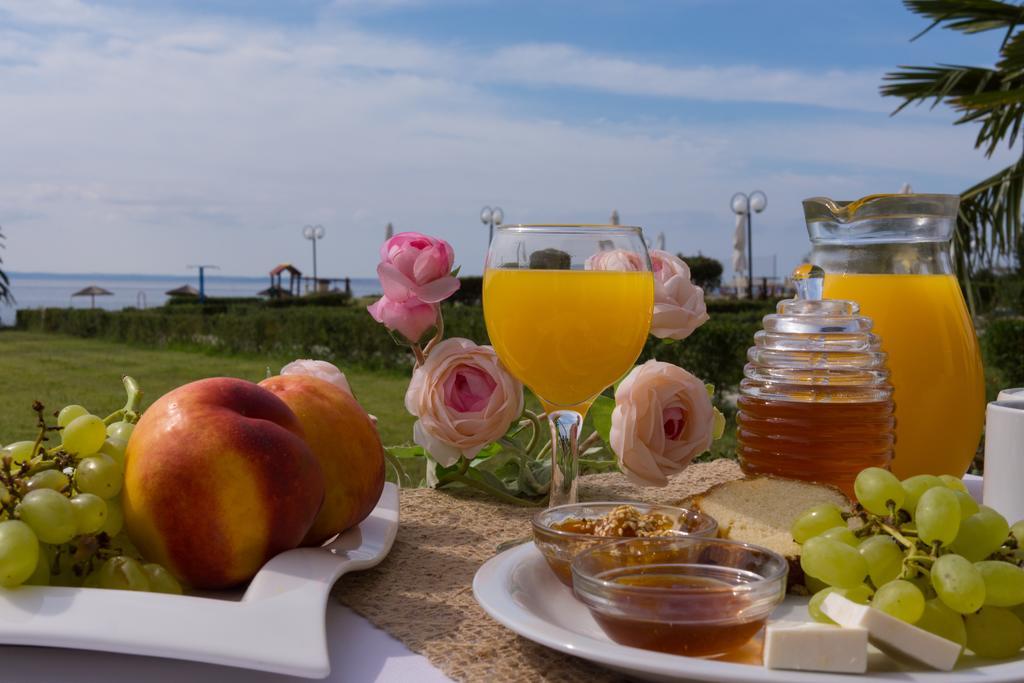 Alkinoos Beach Hotel Геракини Екстериор снимка