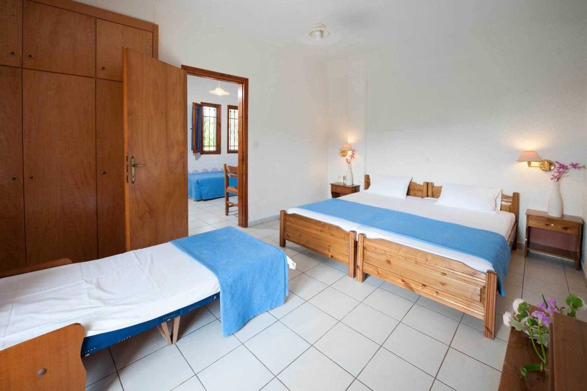Alkinoos Beach Hotel Геракини Екстериор снимка