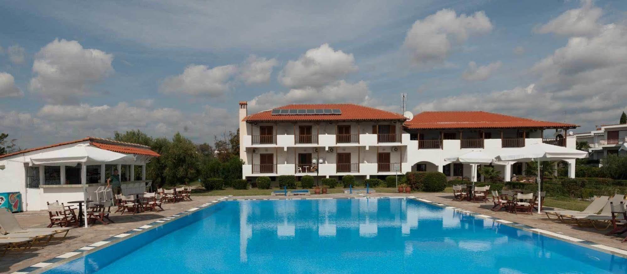 Alkinoos Beach Hotel Геракини Екстериор снимка