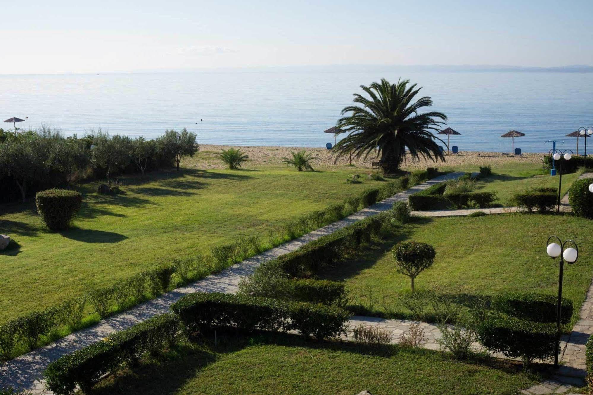 Alkinoos Beach Hotel Геракини Екстериор снимка