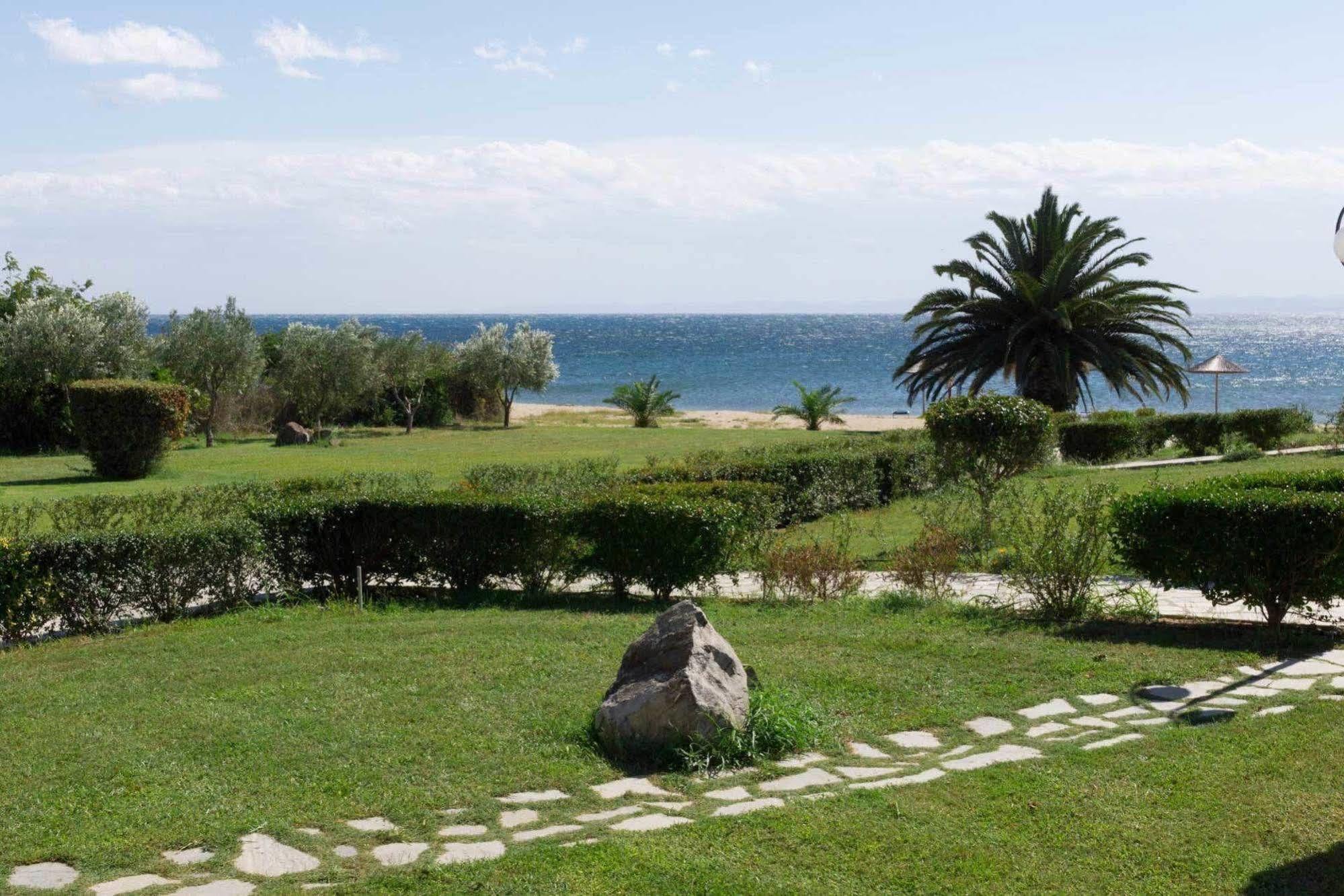 Alkinoos Beach Hotel Геракини Екстериор снимка
